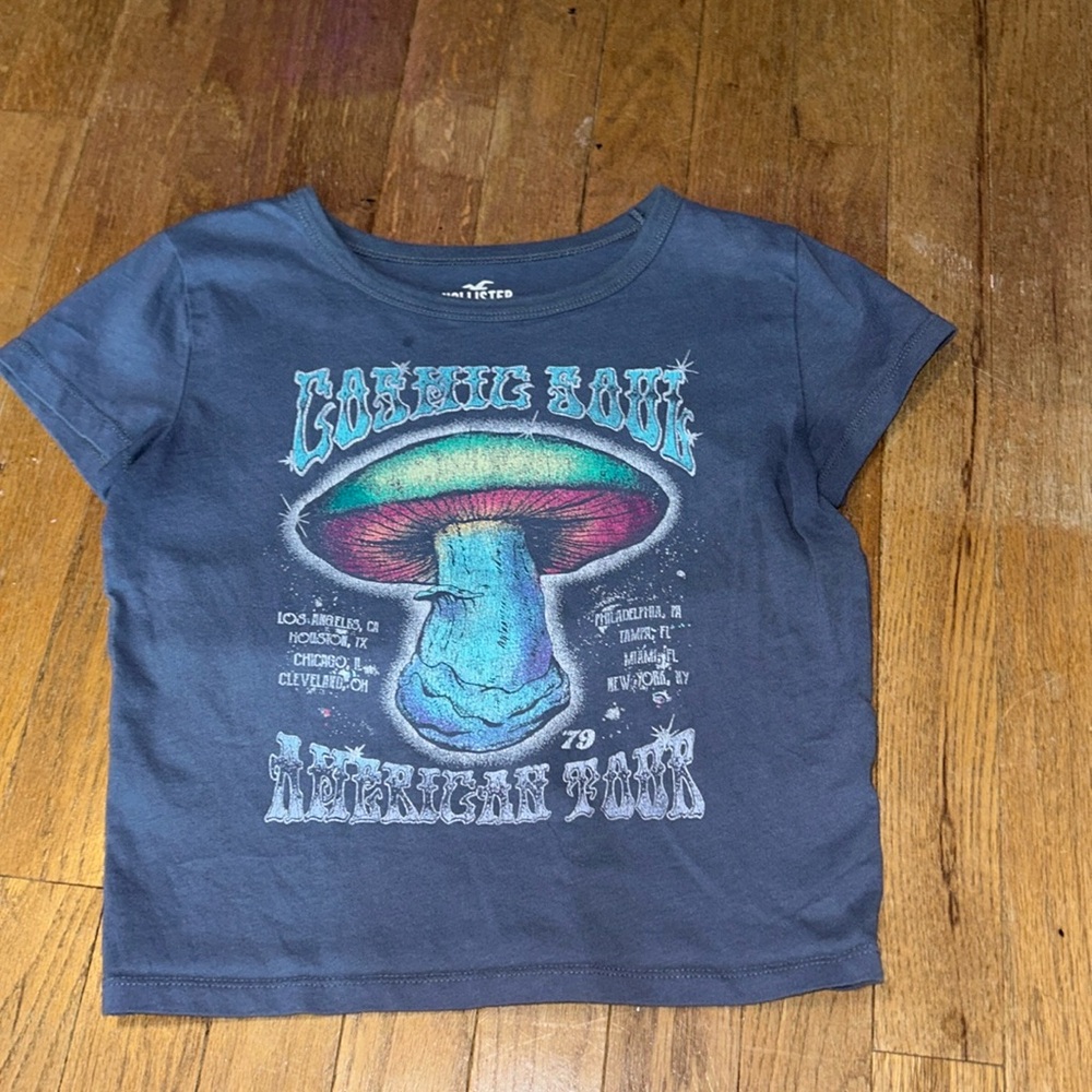Hollister crop tee-shirt